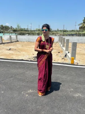 Madurai sungudi cotton tissue border zari line saree- with running blouse-Line tissue