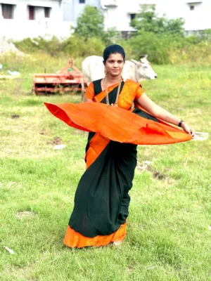 Madurai sungudi cotton saree plain - Dark Green with orange