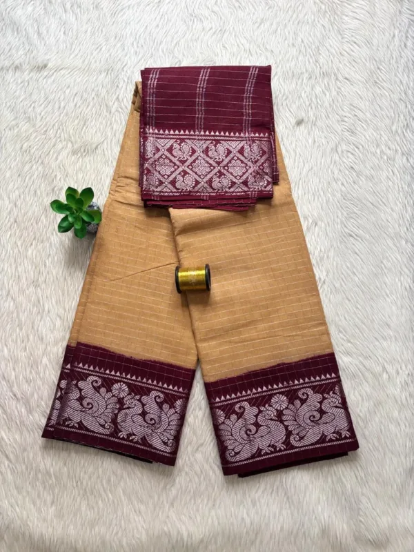 Madurai sungudi cotton Silver Zari Check Contrast - Biscuit with Maroon
