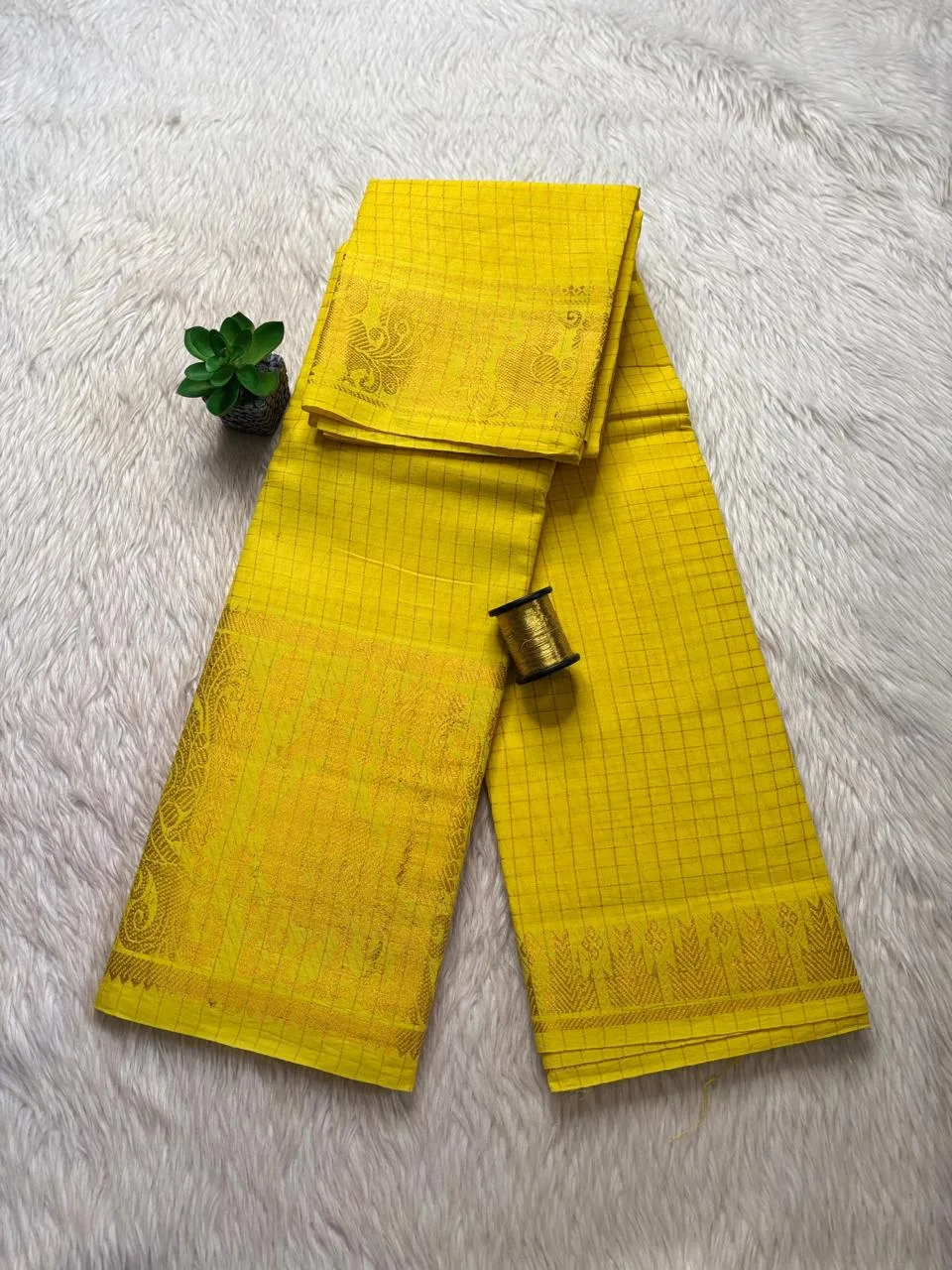 Madurai sungudi cotton Zari Check self -Lemon yellow