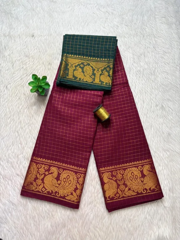 Madurai sungudi cotton Zari Check self -Maroon