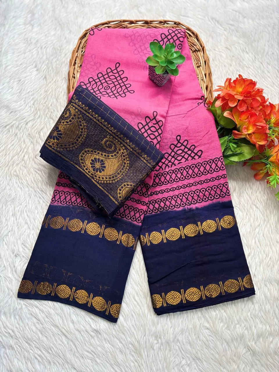 Madurai Sungudi cotton Kolam saree- with Blouse- KRLP - Kolam