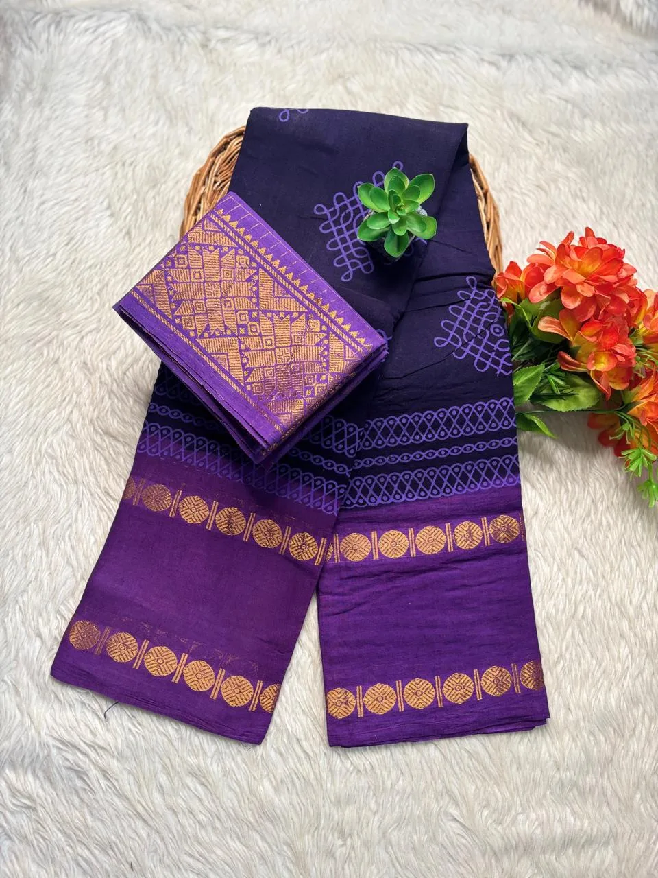 Madurai Sungudi cotton Kolam saree- with Blouse- KRBL - Kolam