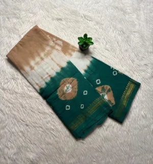 Madurai Sungudi Bandhini Soft cotton Sarees - Biscuit with Green -Bandhini