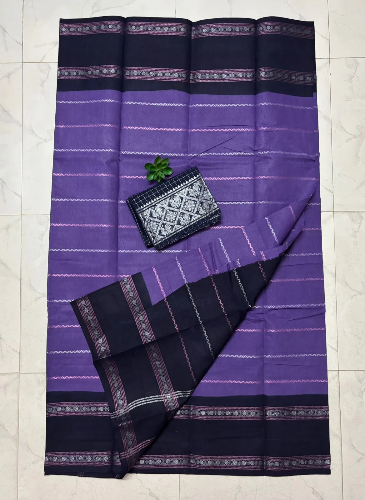 Madurai sungudi cotton Silver zari veludhari retta petta border saree - Lavender with blue