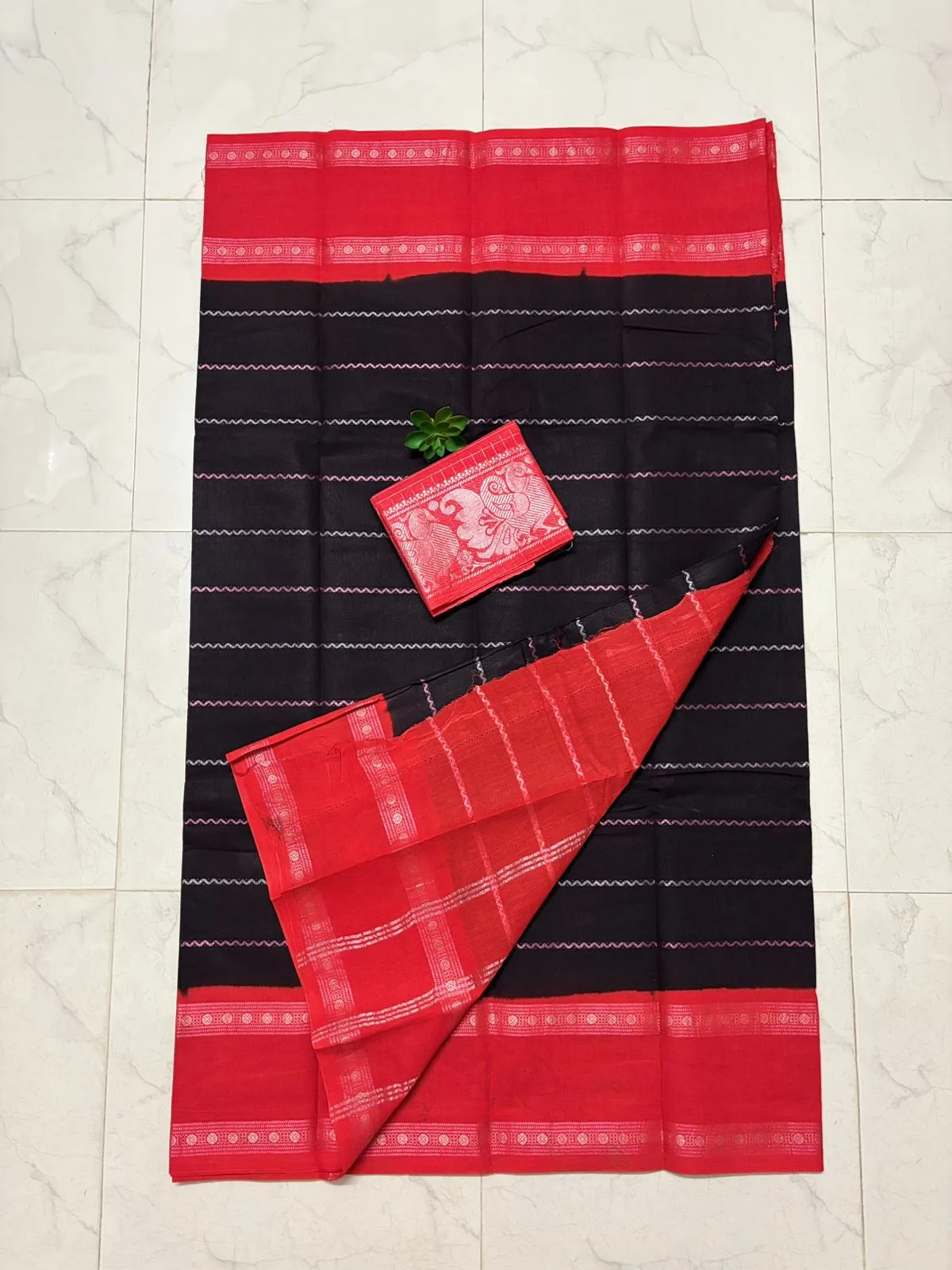 Madurai sungudi cotton Silver zari veludhari retta petta border saree - Black with Orange