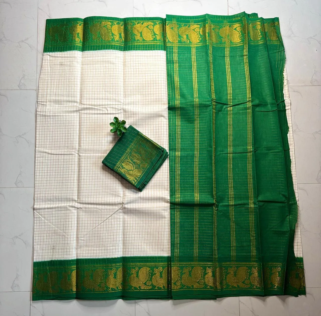 Madurai sungudi cotton Zari Check Contrast - White with green - zari check contrast