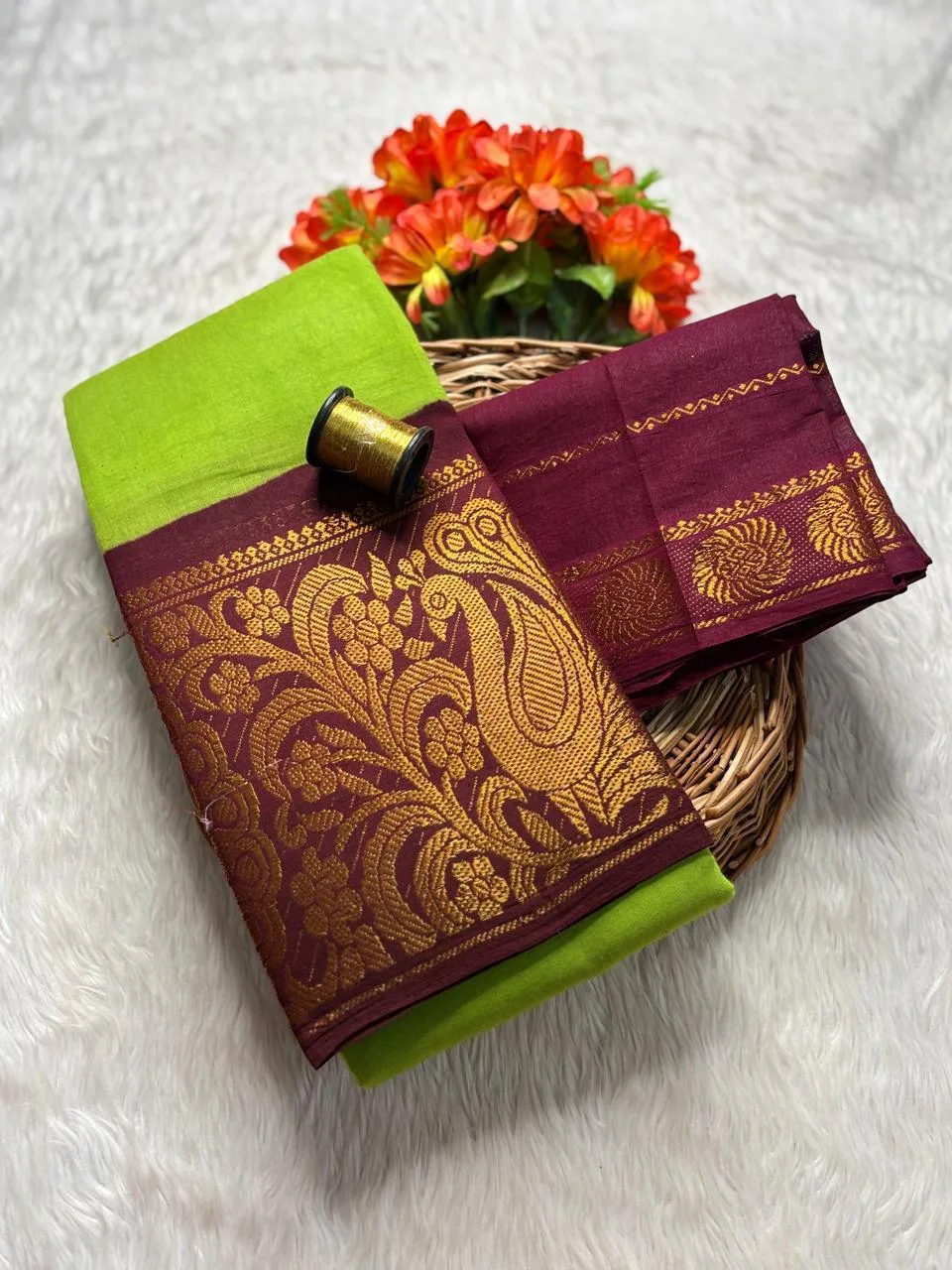 Madurai sungudi cotton mayuri - Parrot green with Maroon-sungudi mayuri