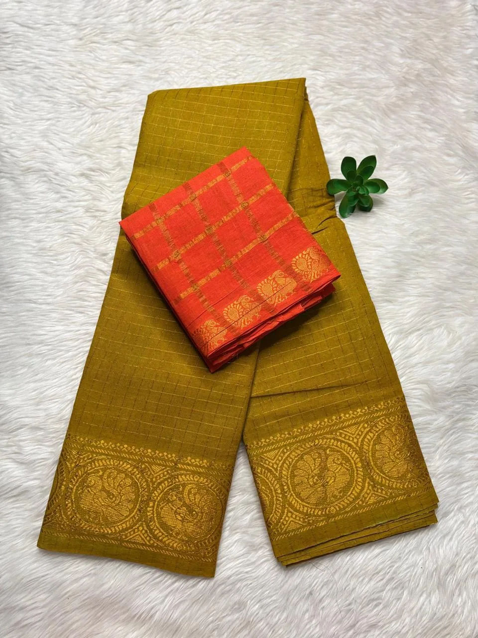 Madurai Sungudi Cotton Self Zari Checked - Mustard yellow - Self Zari Gold