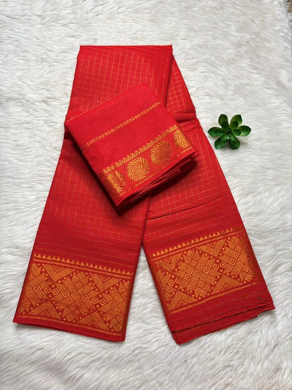 Madurai Sungudi Cotton Self Zari Checked - Orange red - Self Zari Gold