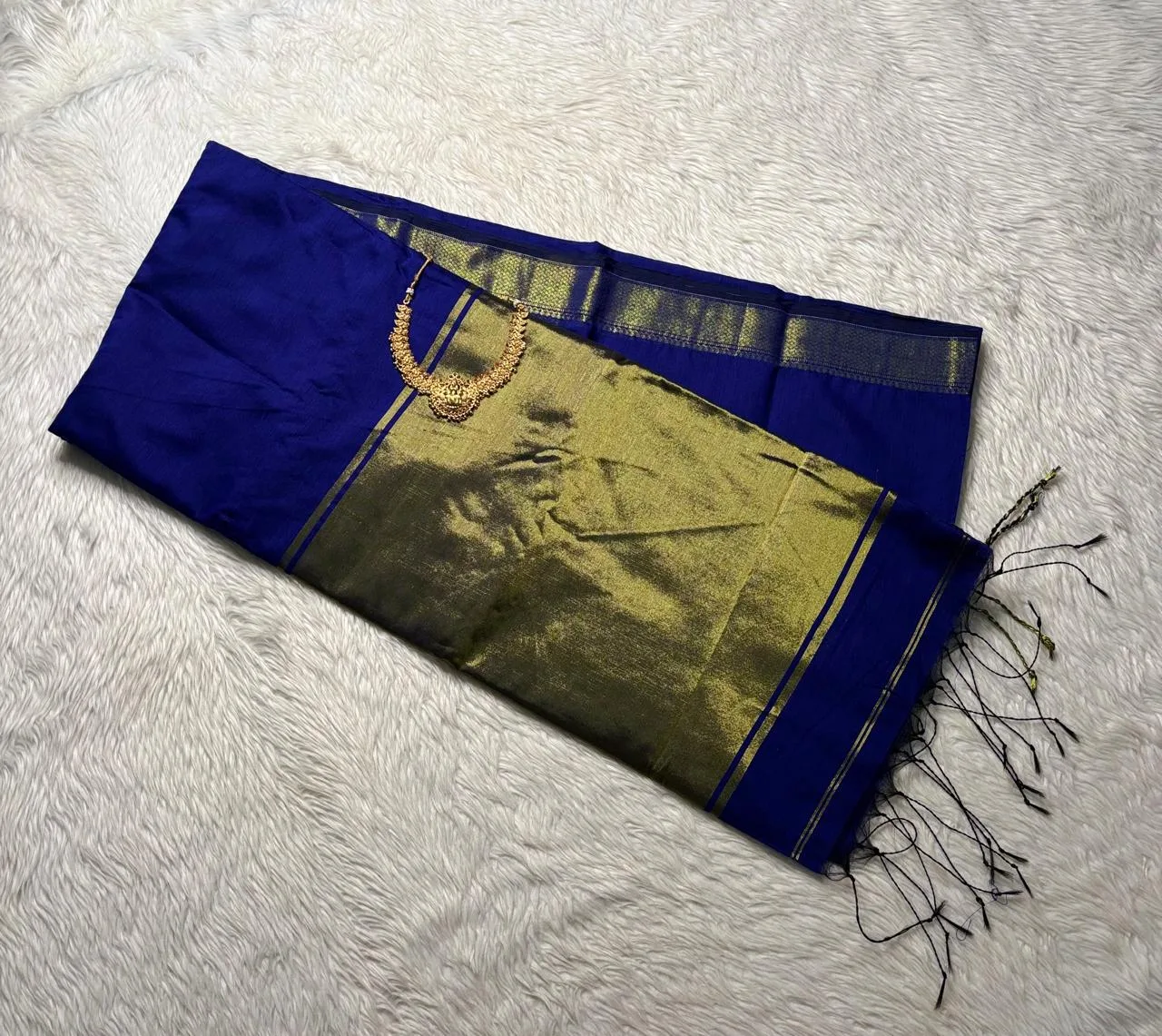 Maheswari silk cotton sarees with running blouse-Ink blue