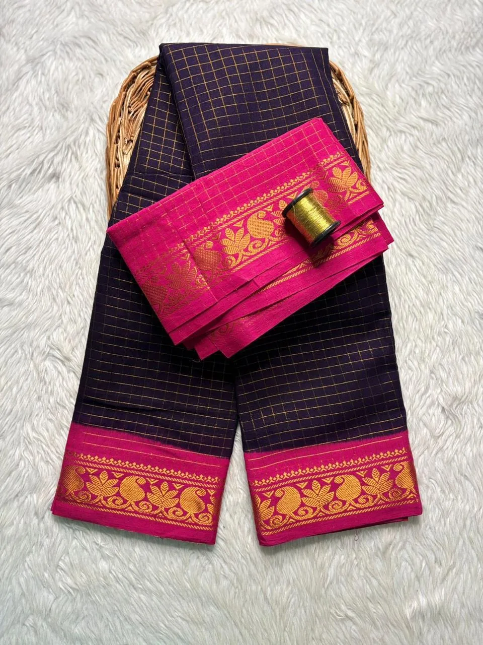 Madurai sungudi cotton Zari Check Contrast - Navy blue with Rani Pink - KRZCS