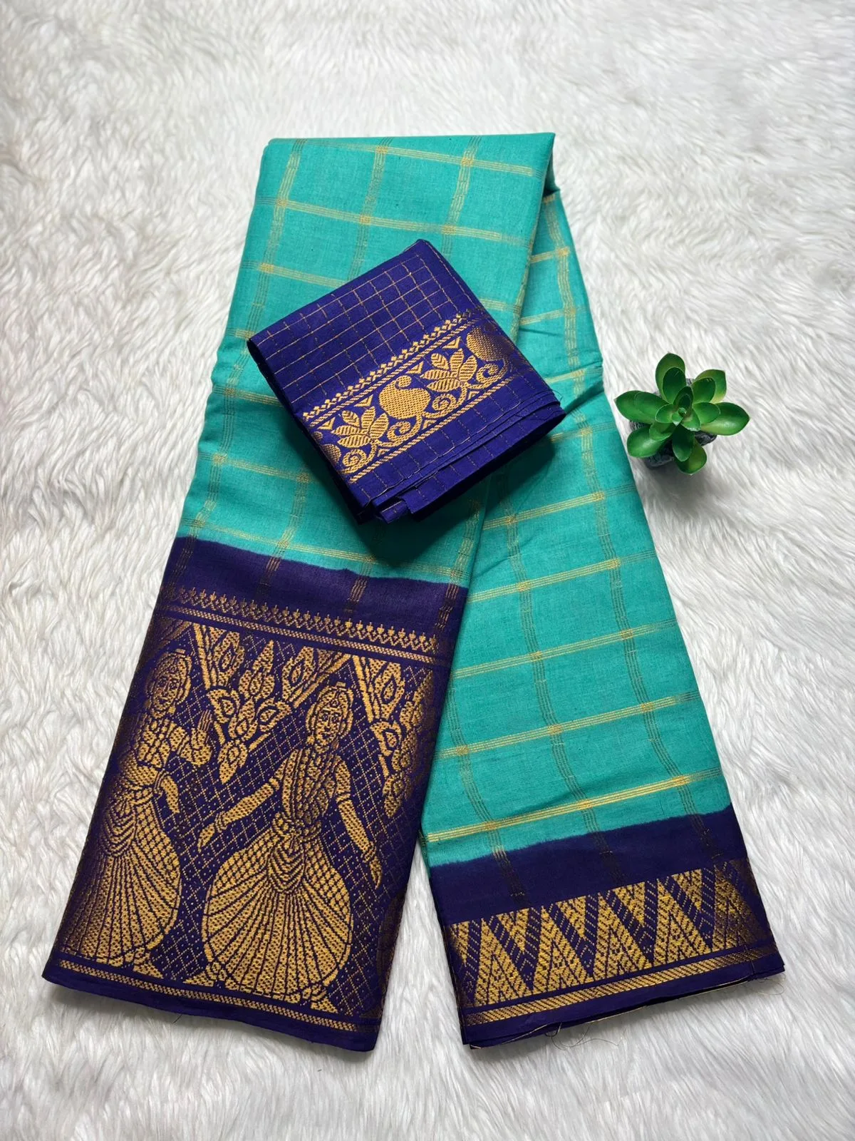 Madurai sungudi cotton Doll border Saree - Sea blue with Violet