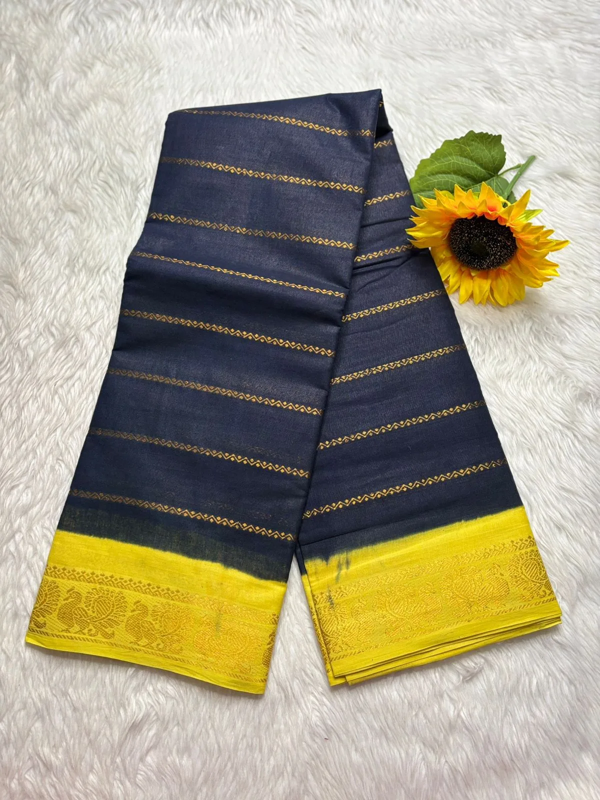 Madurai Sungudi Cotton Veludhari Contrast Border with running blouse - Black with lemon yellow