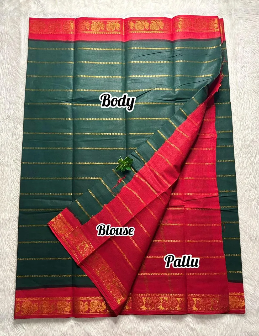Madurai Sungudi Cotton Veludhari Contrast Border with running blouse - Green with red