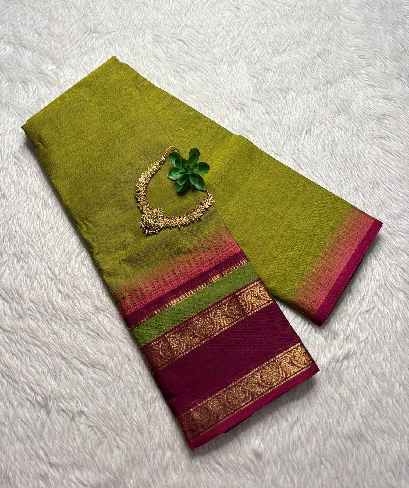 kanchi cotton saree with Running Blouse- Kanchi cotton- Mehandi green with Magenta pink