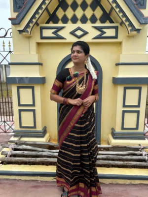 Kanchi Cotton Veludhari saree with Running Blouse- Black with Magenta pink
