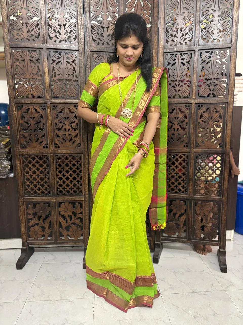 kanchi cotton saree with Running Blouse- Kanchi cotton- Parrot green with green