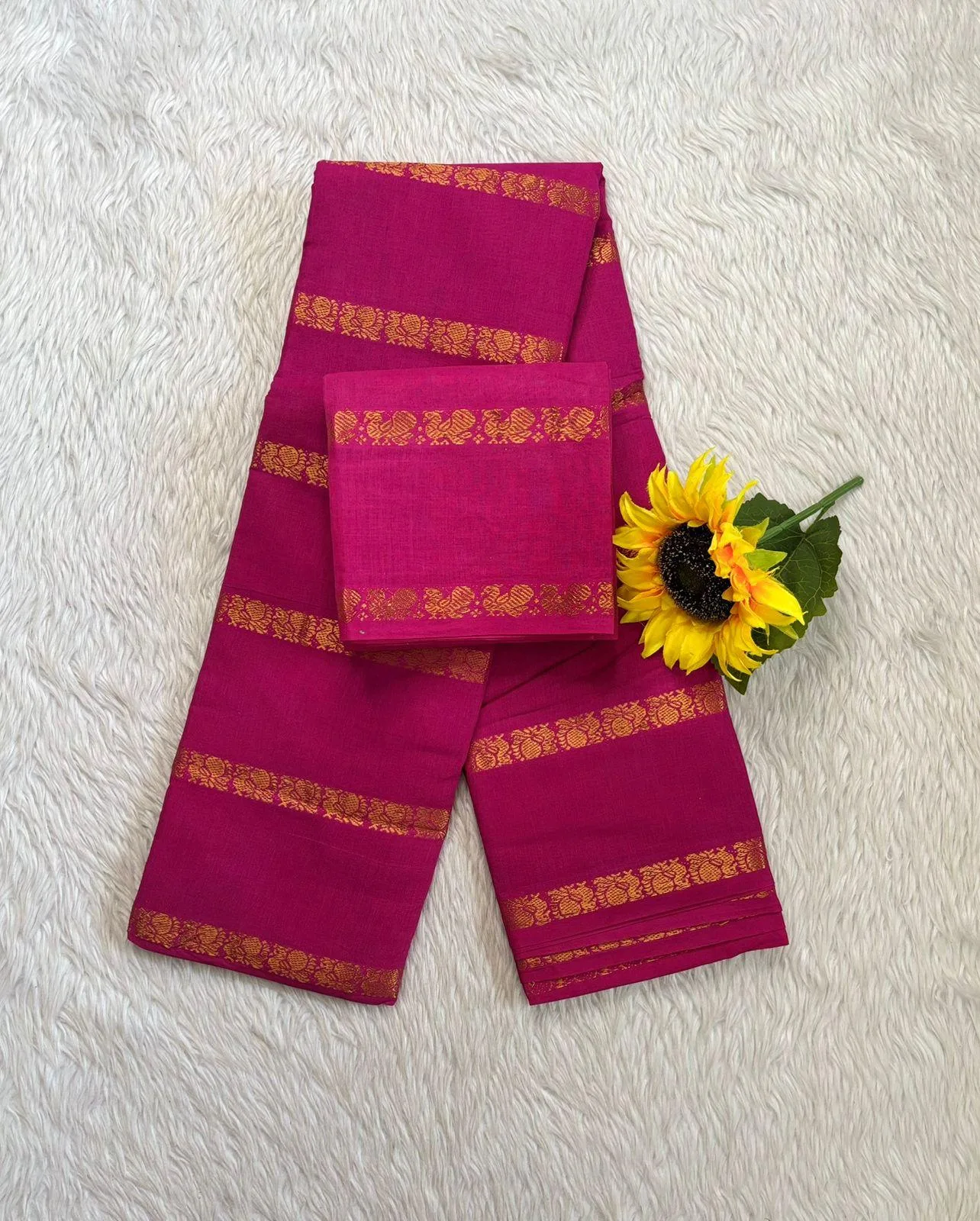 Madurai Sungudi Cotton Veludhari with blouse -Sungudi peacock pink