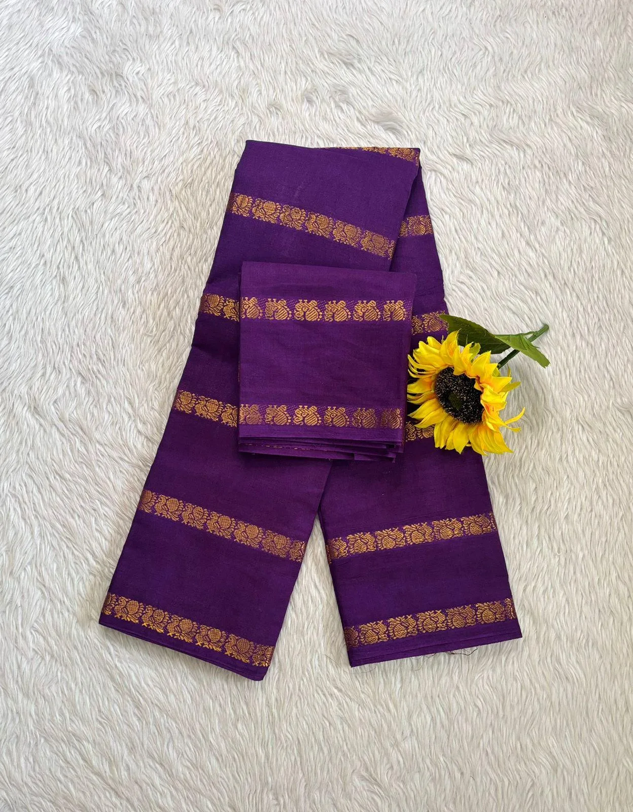 Madurai Sungudi Cotton Veludhari with blouse -Sungudi peacock Lavender