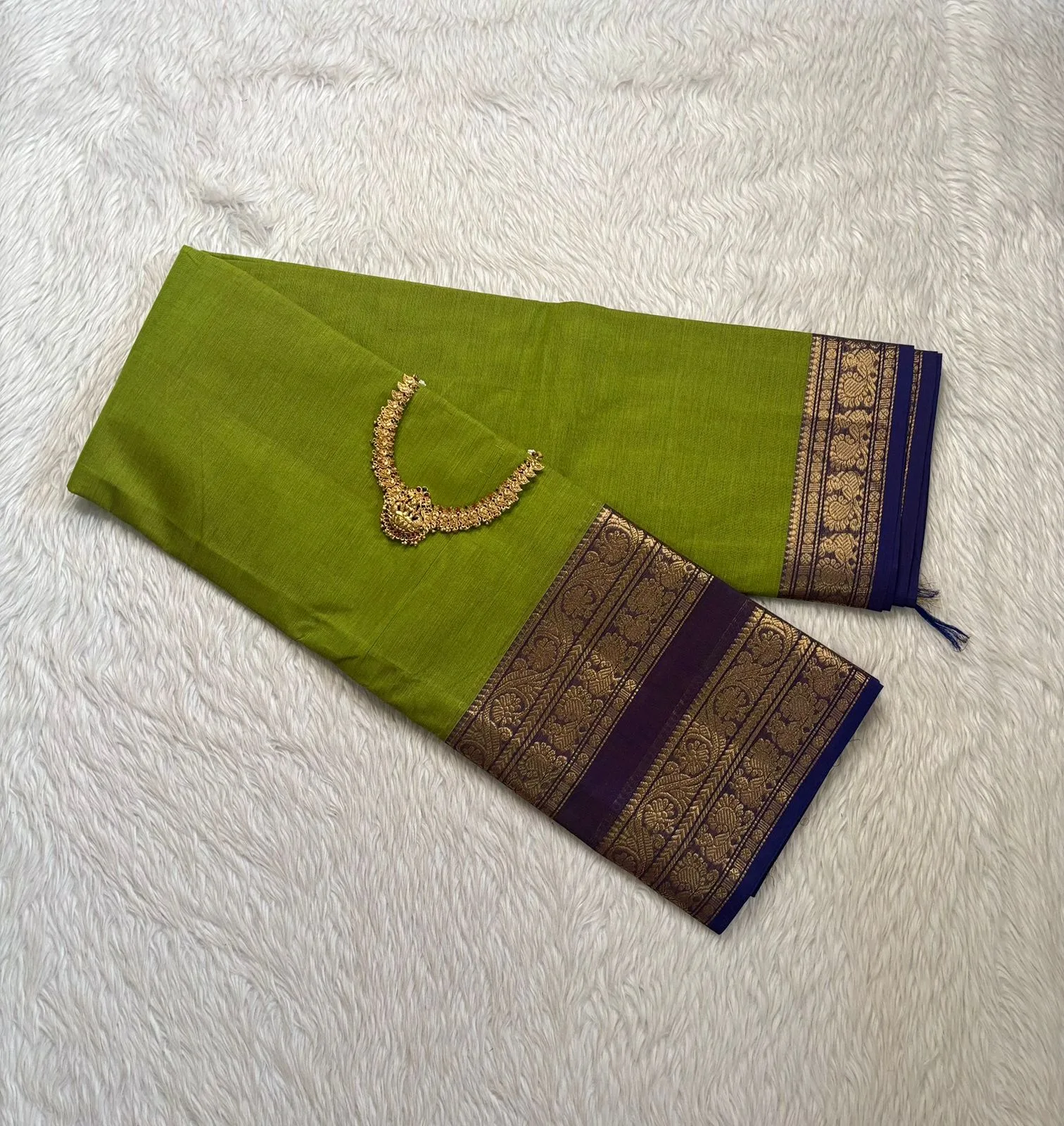 kanchi cotton saree with Running Blouse - Kanchi cotton -Mehandi green with light lavender